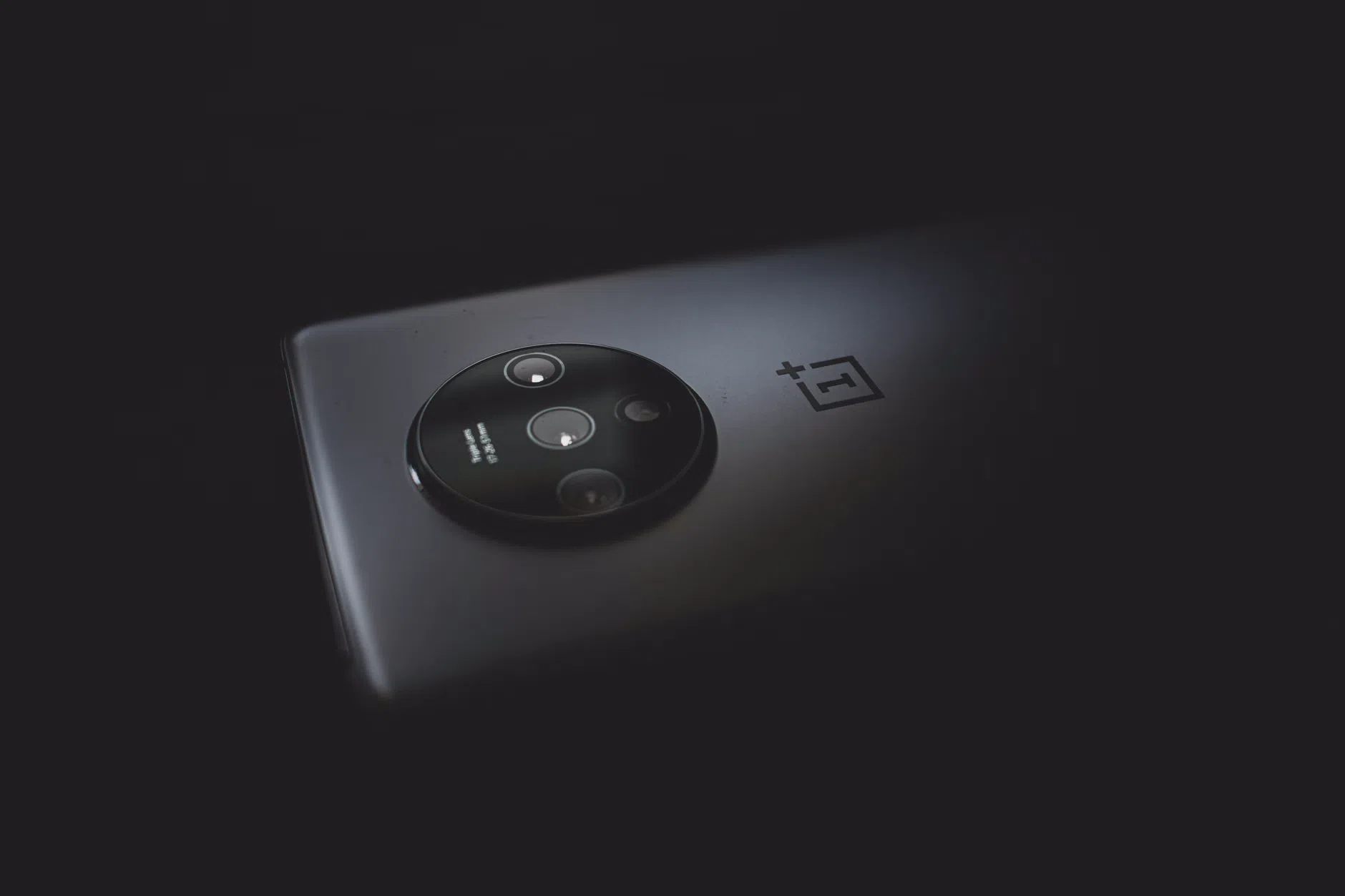 Xiaomi 18 Ultra cancellato e niente mercati globali per i prossimi cameraphone di vivo e Oppo