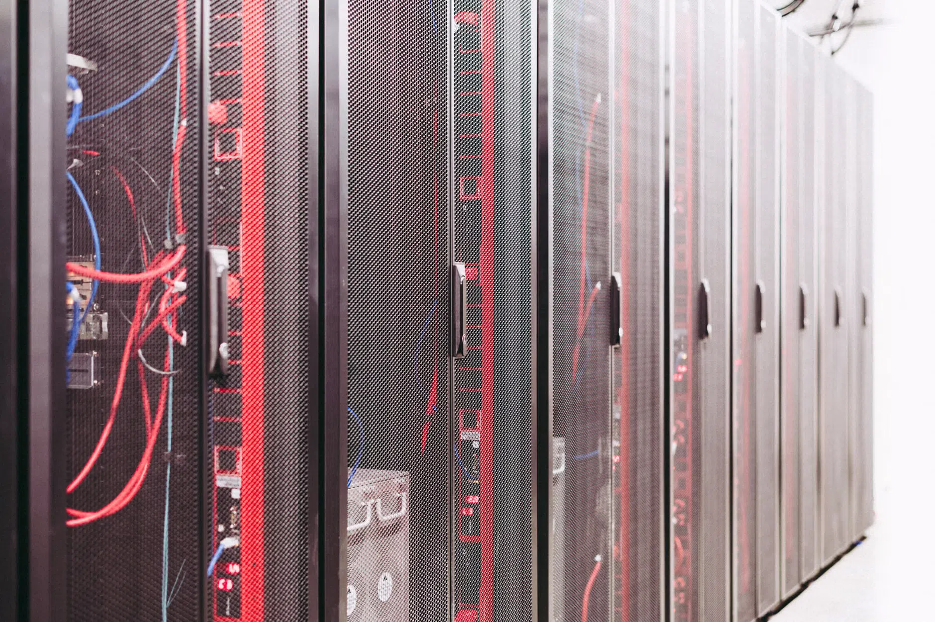 Railway raccoglie 100 milioni di dollari per sfidare i colossi del cloud con l'infrastruttura AI