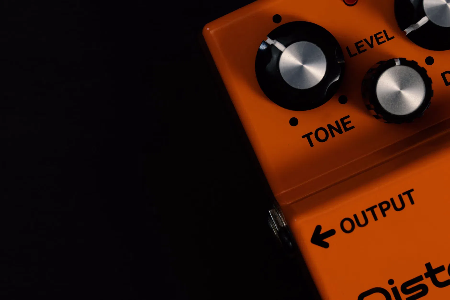 Death By Audio Amp Crash: il distorsore che suona come un amplificatore in fiamme