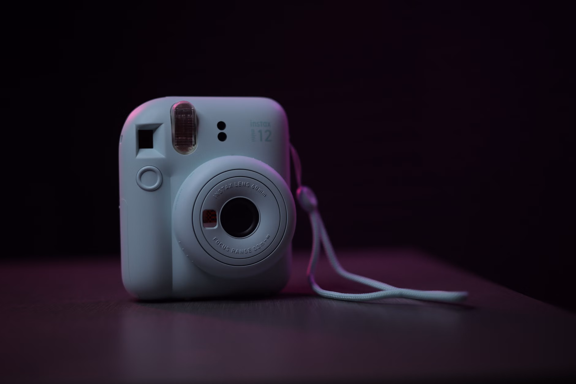 Polaroid Go Gen 2 in offerta: la fotocamera istantanea tascabile scende a 72 euro con pellicole