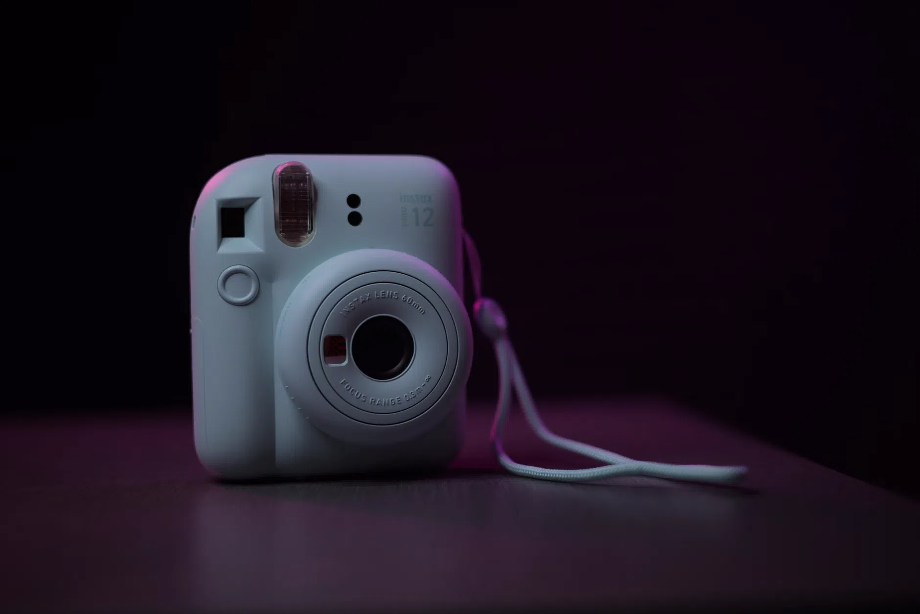 Polaroid Go Gen 2 in offerta: la fotocamera istantanea tascabile scende a 72 euro con pellicole
