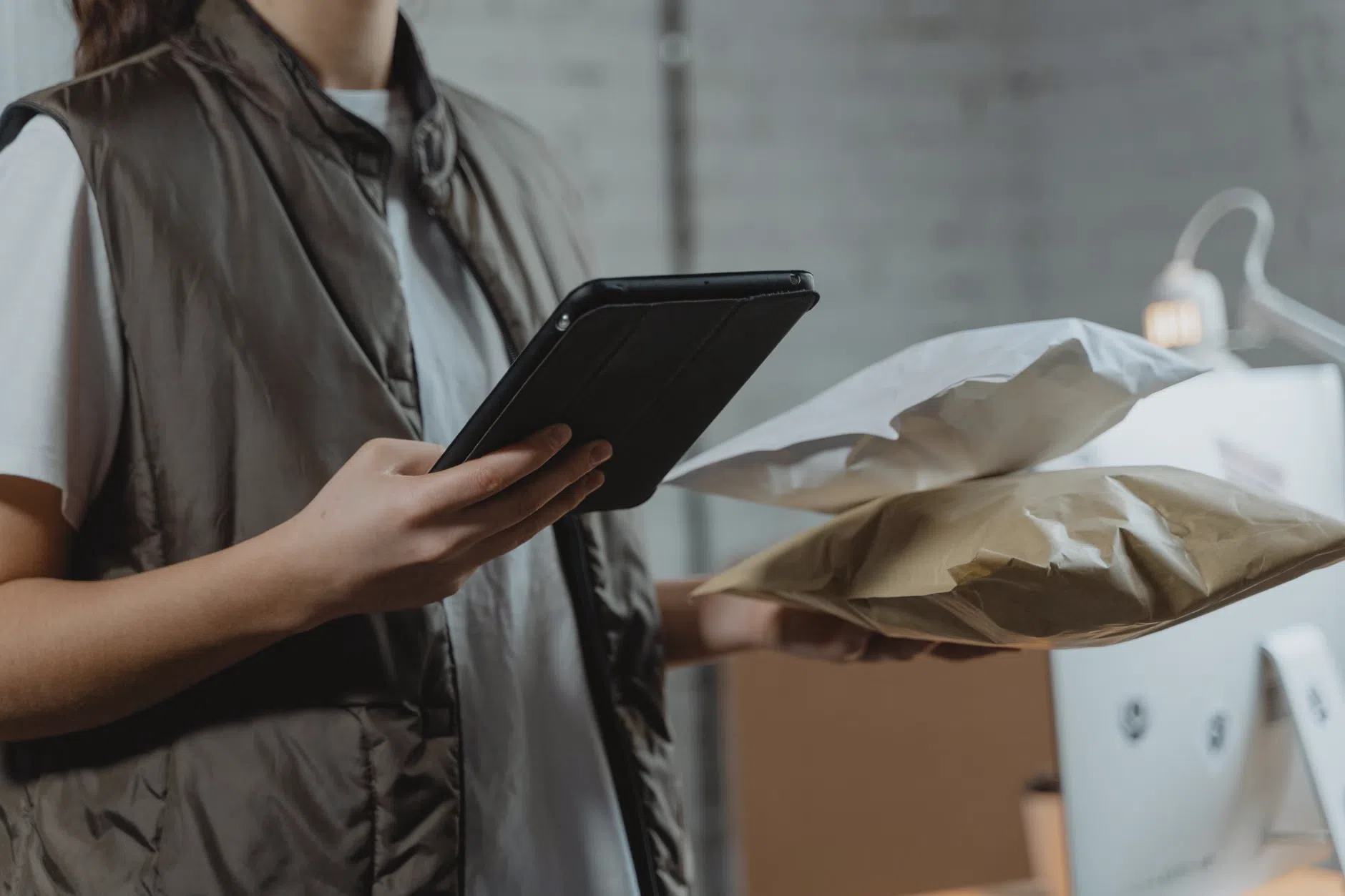 Uber Eats si allarga all'e-commerce: nuovi brand e consegne rapide