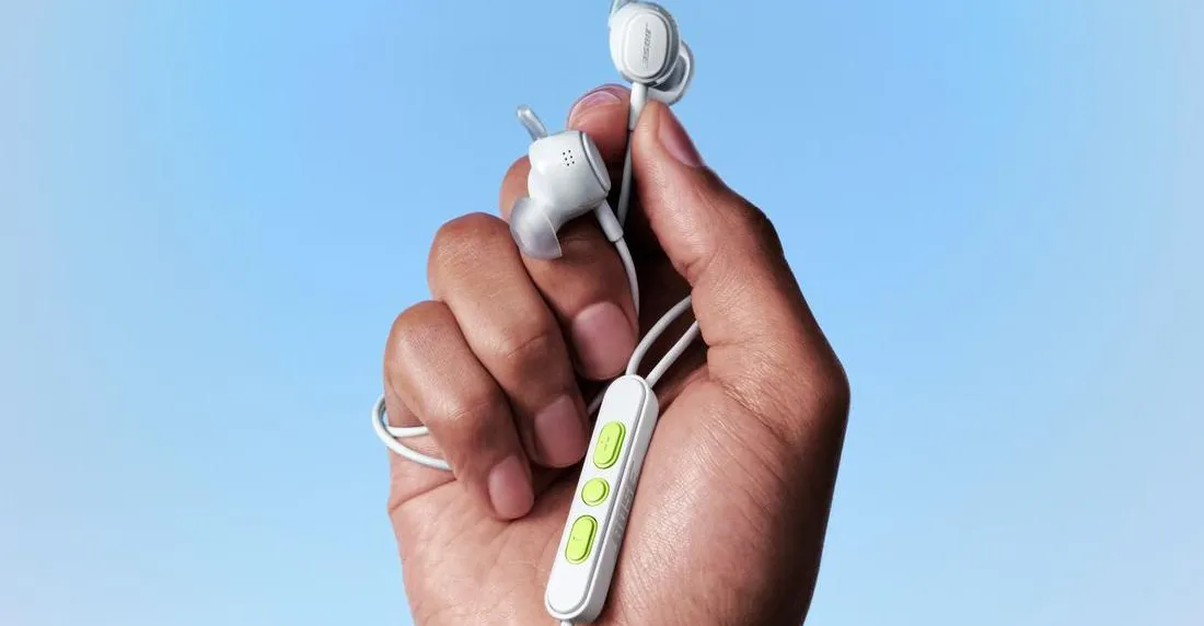 Bose torna alle cuffie cablate: cancellazione attiva e USB-C a 99 dollari