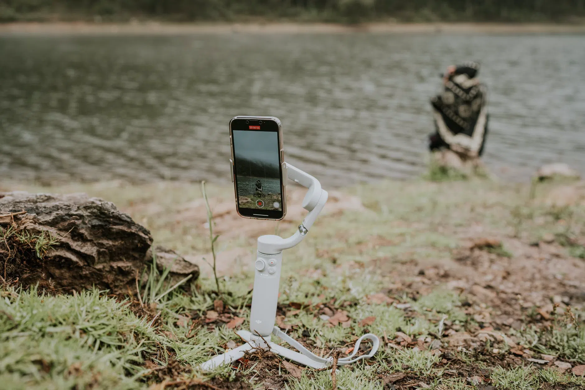 Honor lancia il Robot Phone: il primo smartphone con gimbal integrato e fotocamera da 200 MP