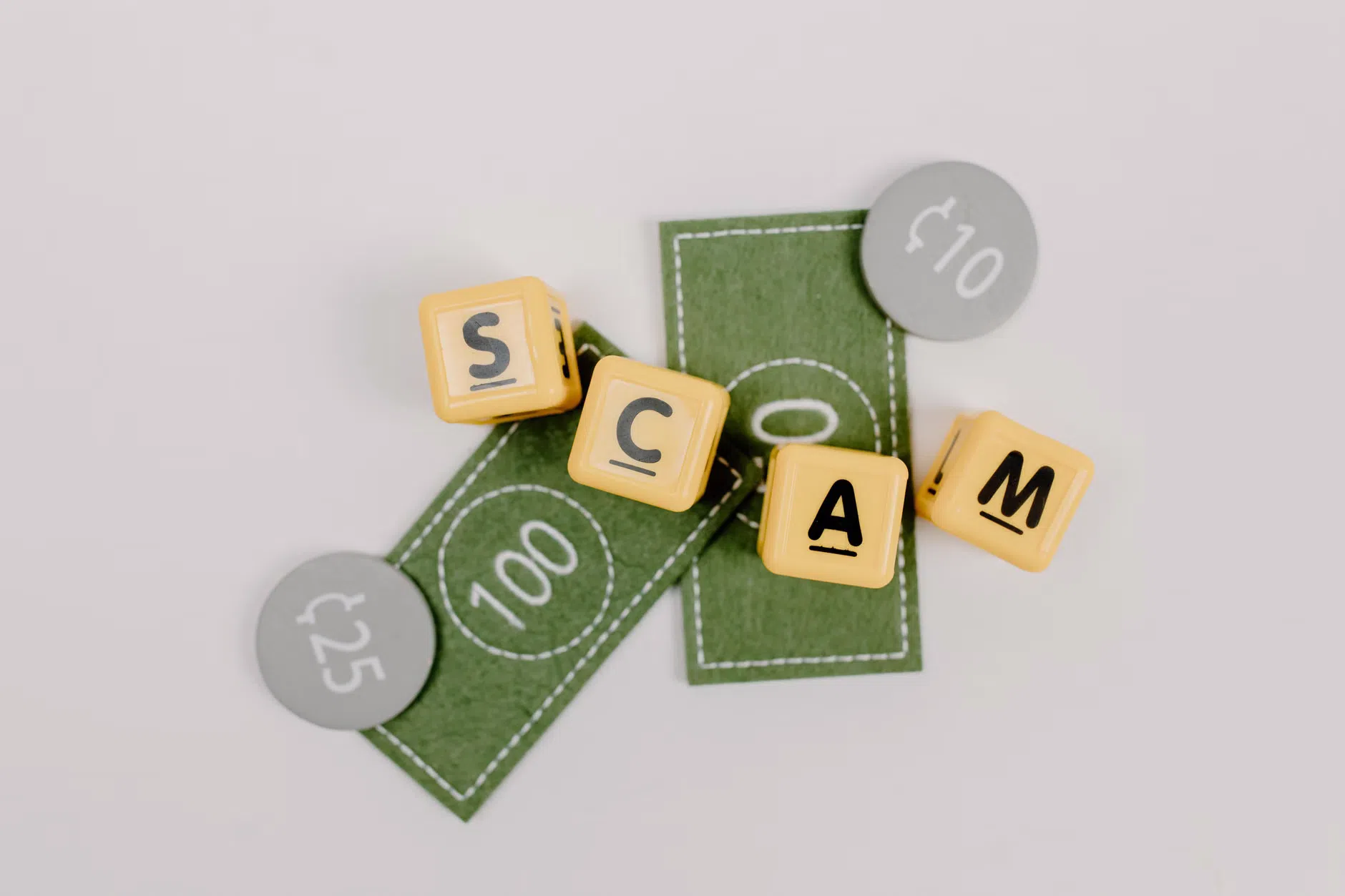 Scam con musica AI: come funziona e chi ne beneficia