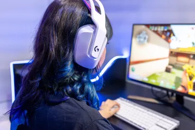 Logitech H390 sotto i 25€: un affare per chiamate chiare al PC