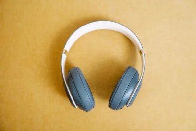 JBL Tune 760 NC in sconto: la Cancellazione Attiva del rumore a metà prezzo