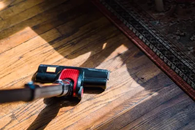 Come usare una lavapavimenti cordless: guida passo passo