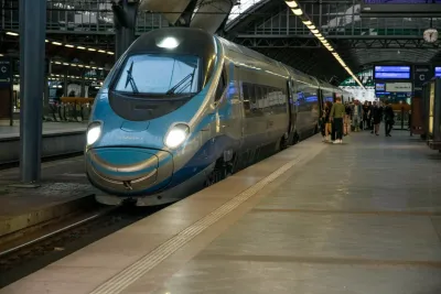 Trenitalia e Alstom lanciano l'Intercity 200: 200 km/h e 94% riciclabile
