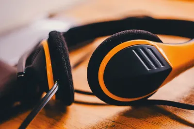 Anker Soundcore AeroClip 2: i nuovi auricolari open‑ear a clip