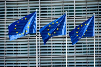 Nuova tassa sui pacchi fuori UE: cosa cambia per i consumatori