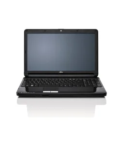 Fujitsu LIFEBOOK AH530 Intel® Core™ i3 i3-380M Computer portatile 39,6 cm (15.6") HD 4 GB DDR3-SDRAM 500 GB HDD Windows 7 Home Premium Nero